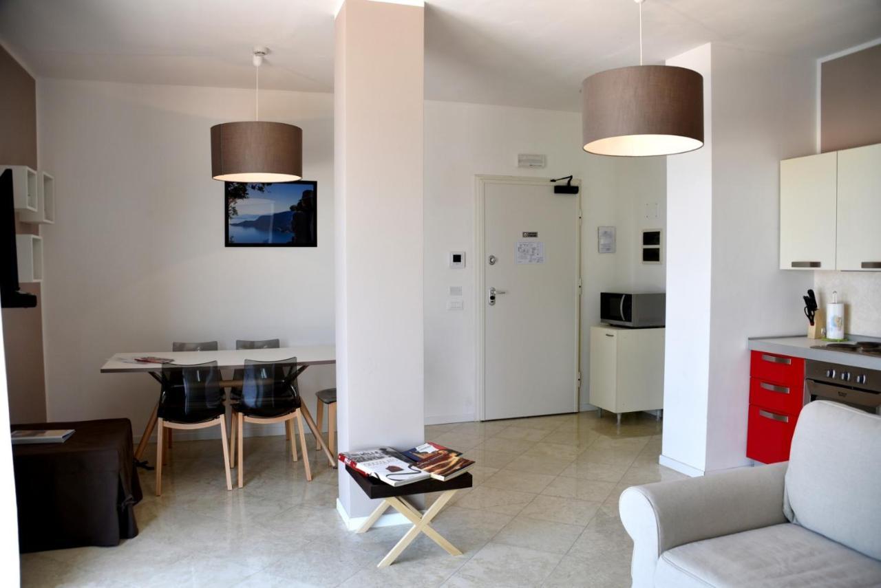 Residenza Miralago By Wonderful Italy Ντεζεντσάνο ντελ Γκάρντα Εξωτερικό φωτογραφία
