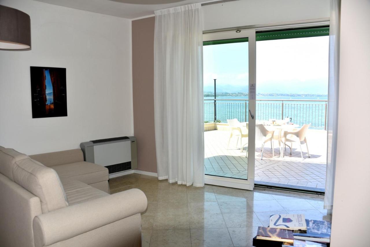 Residenza Miralago By Wonderful Italy Ντεζεντσάνο ντελ Γκάρντα Εξωτερικό φωτογραφία