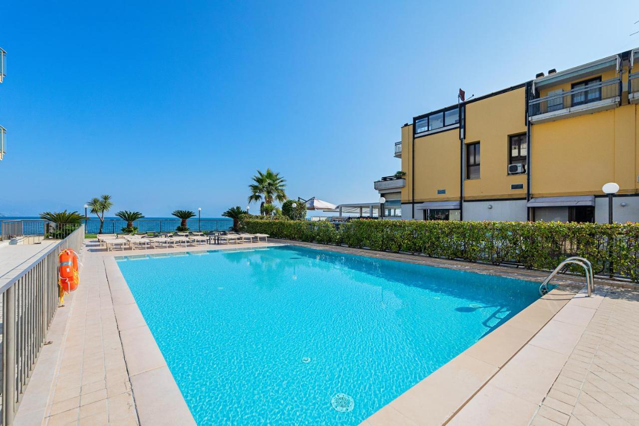 Residenza Miralago By Wonderful Italy Ντεζεντσάνο ντελ Γκάρντα Εξωτερικό φωτογραφία