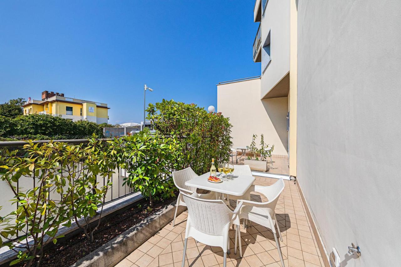 Residenza Miralago By Wonderful Italy Ντεζεντσάνο ντελ Γκάρντα Εξωτερικό φωτογραφία