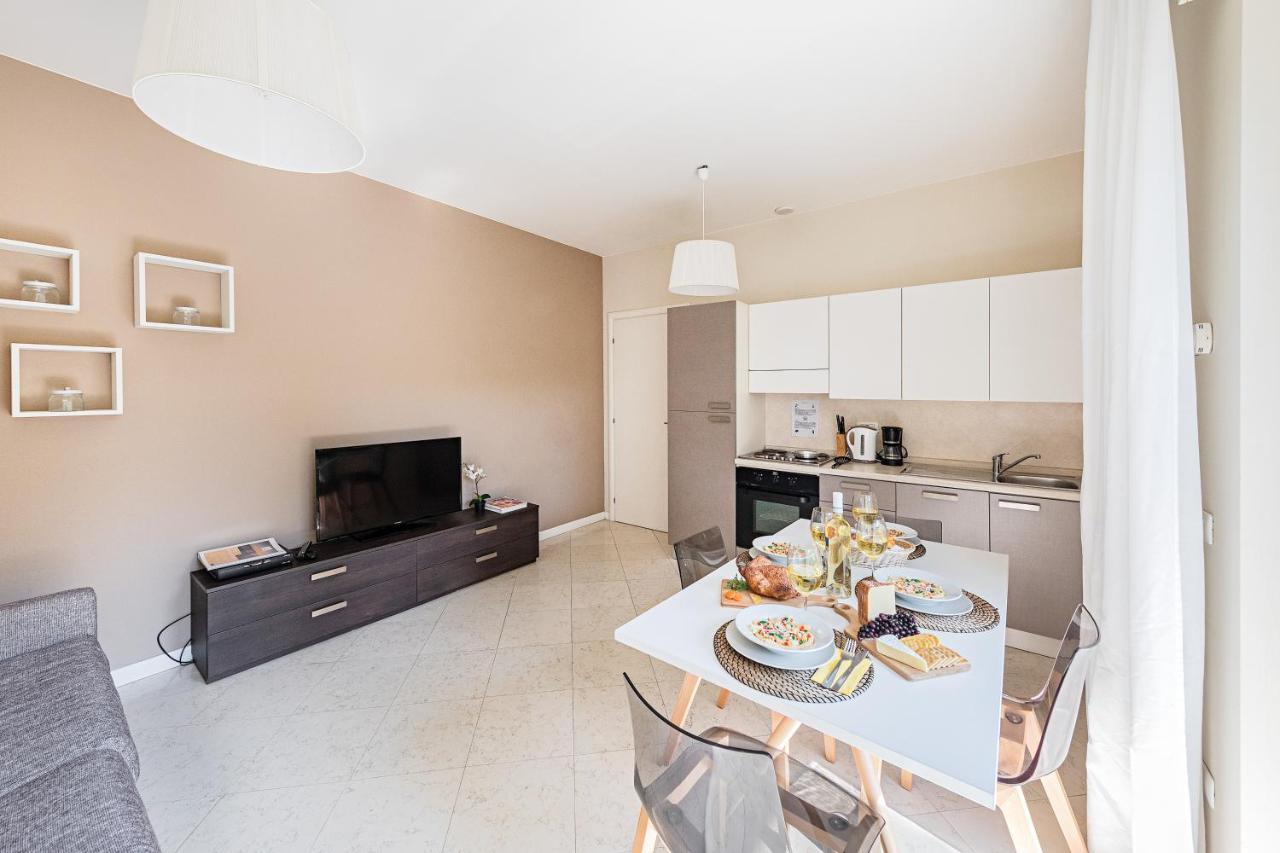 Residenza Miralago By Wonderful Italy Ντεζεντσάνο ντελ Γκάρντα Εξωτερικό φωτογραφία