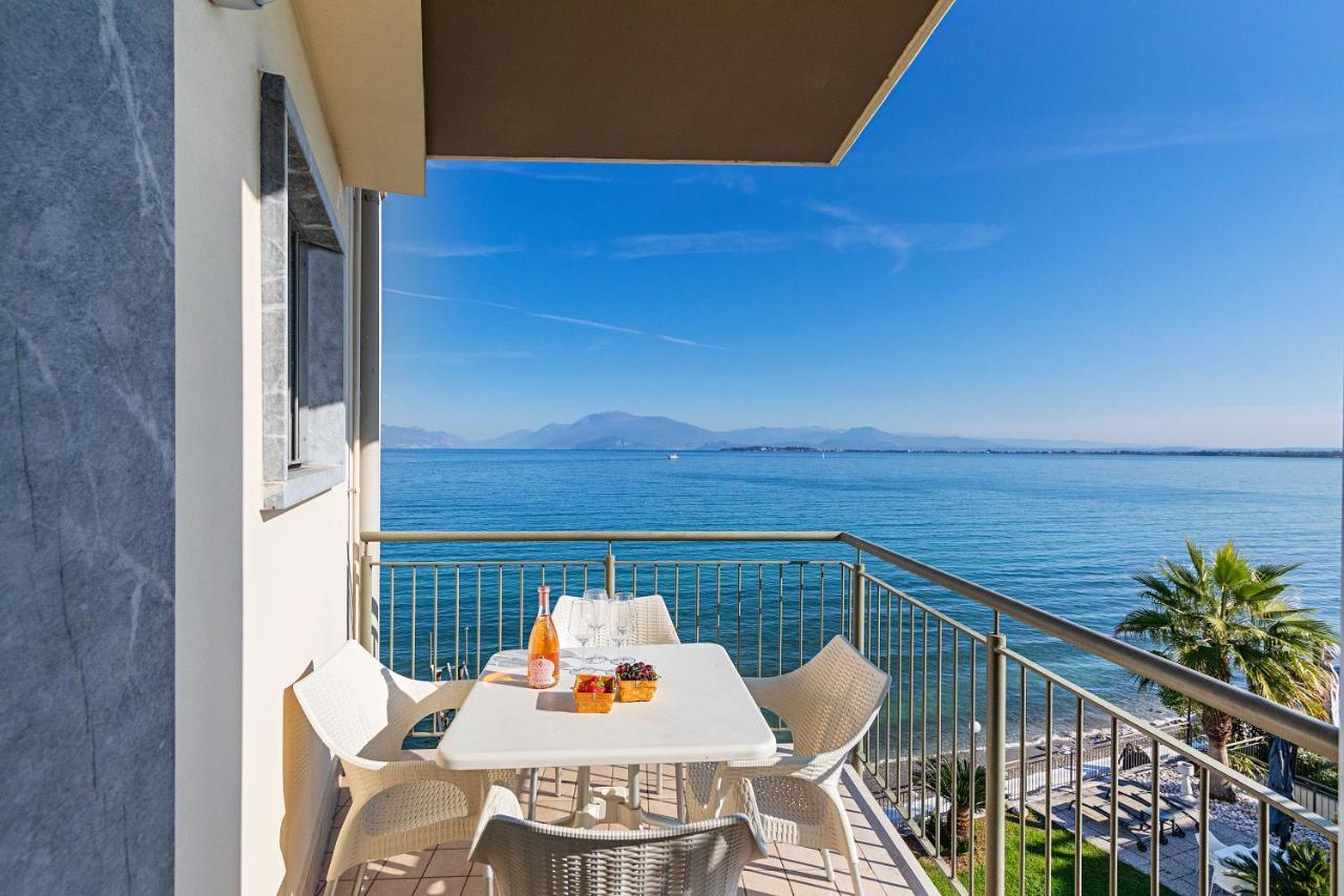 Residenza Miralago By Wonderful Italy Ντεζεντσάνο ντελ Γκάρντα Εξωτερικό φωτογραφία