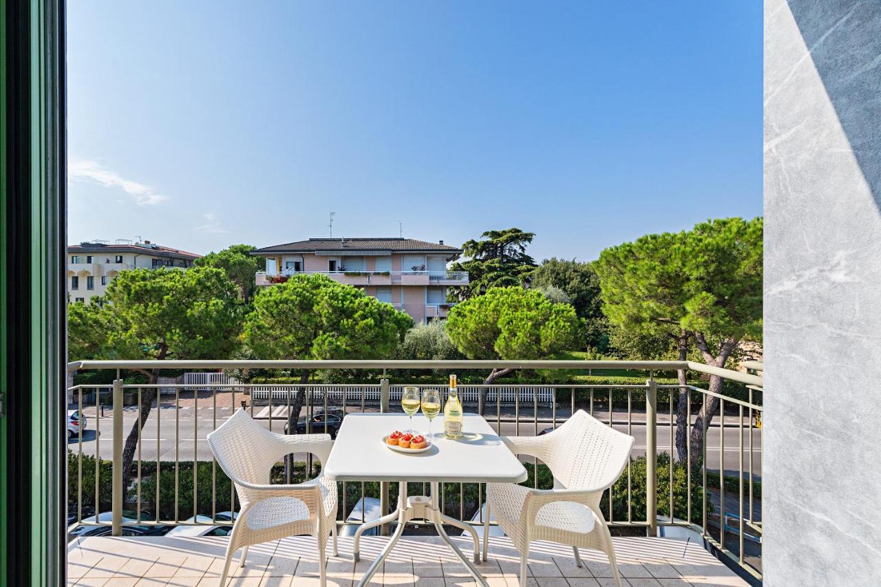 Residenza Miralago By Wonderful Italy Ντεζεντσάνο ντελ Γκάρντα Εξωτερικό φωτογραφία