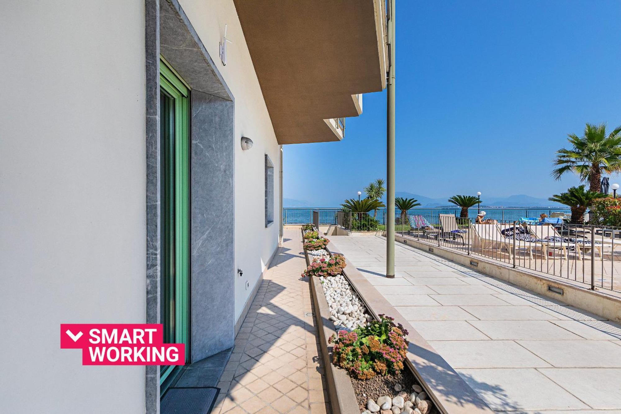 Residenza Miralago By Wonderful Italy Ντεζεντσάνο ντελ Γκάρντα Εξωτερικό φωτογραφία